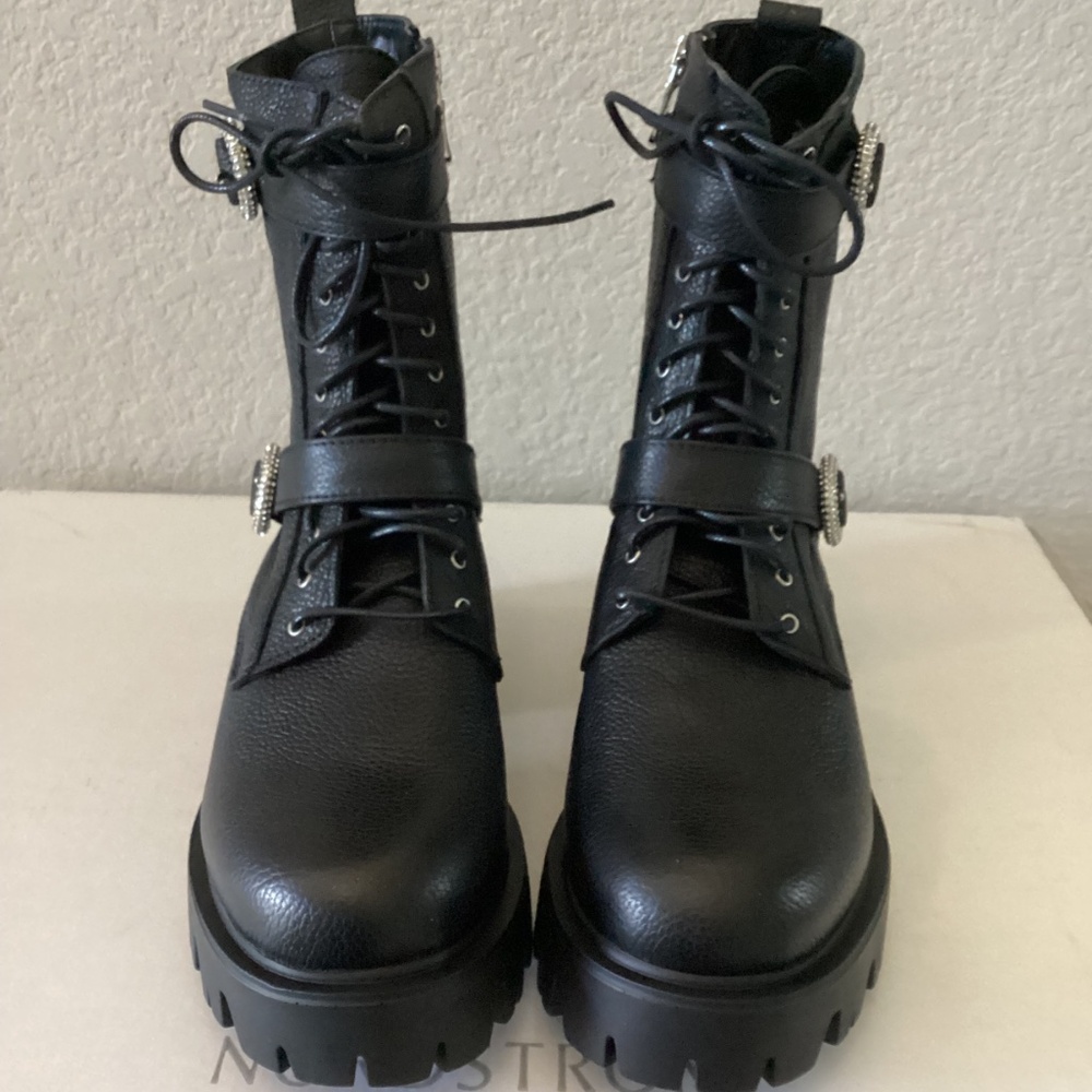 CHARLES DAVID Hacker Bootie (Women), size 6.5US / 37EU - Picture 2 of 9